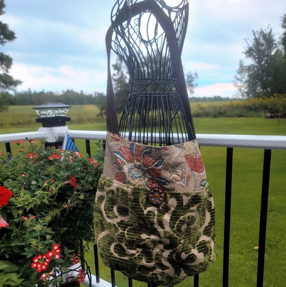 Hand crafted bag reversible. - Picture 4 of 7